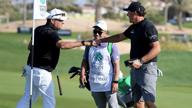 1620876162520011596.png mickelson_1920_saudi20_fist_bump_wed.png